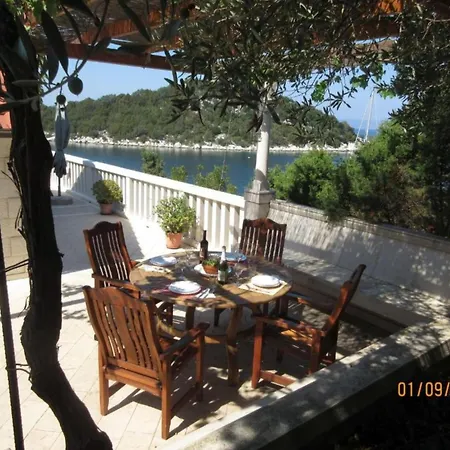 Maria Apartamento Lastovo